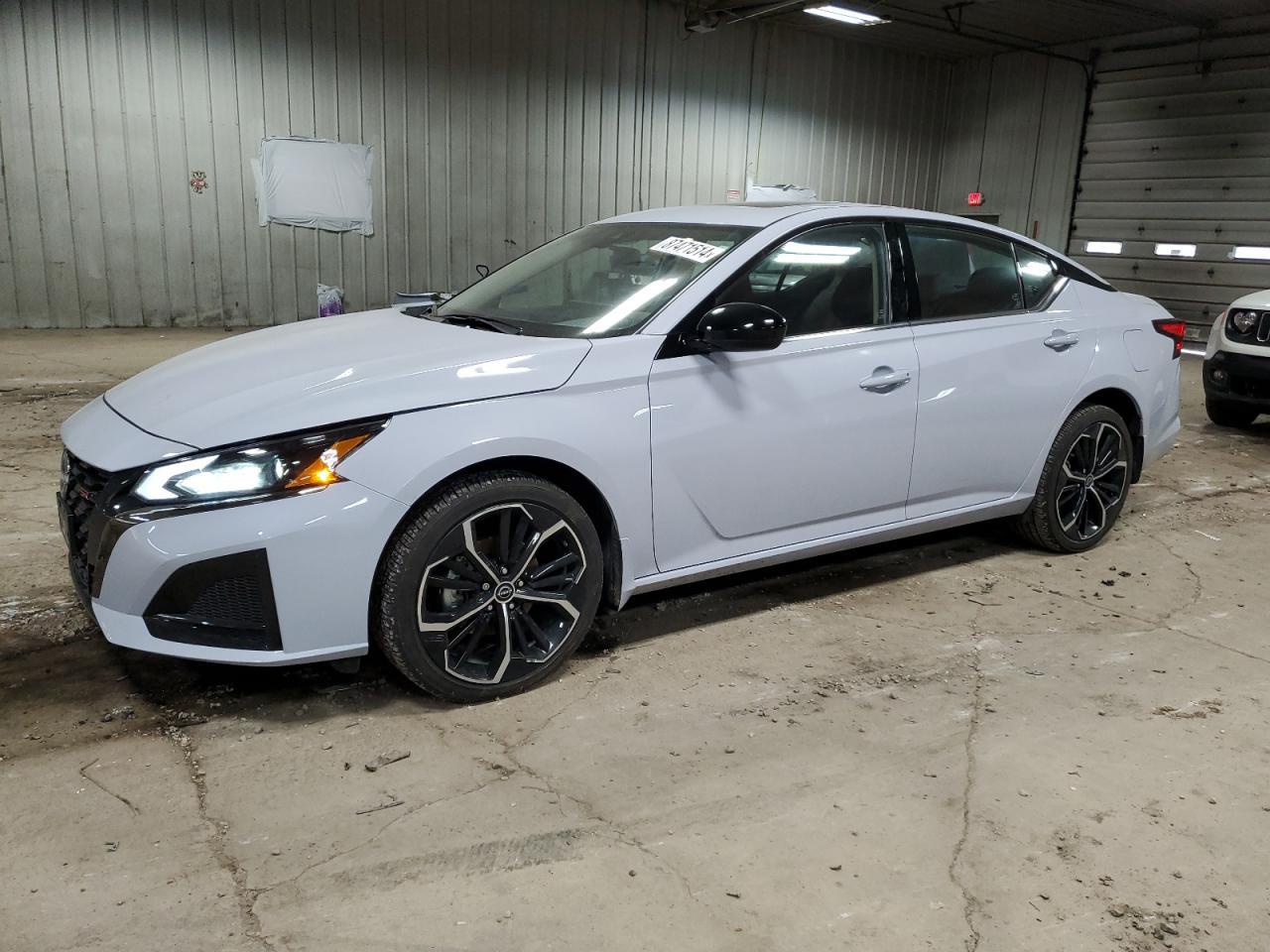 2024 NISSAN ALTIMA SR