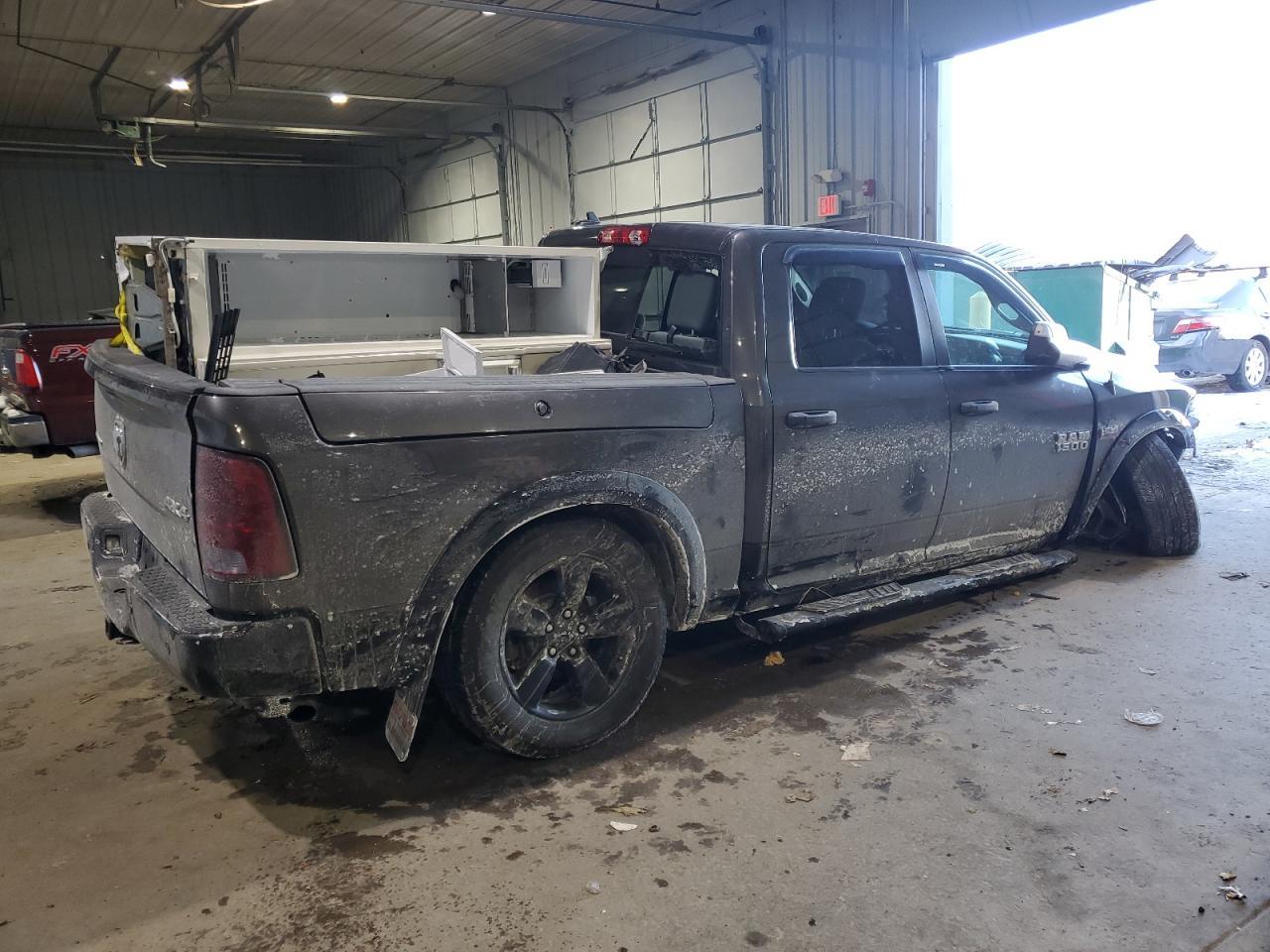 2014 RAM 1500 SLT - Фото 3