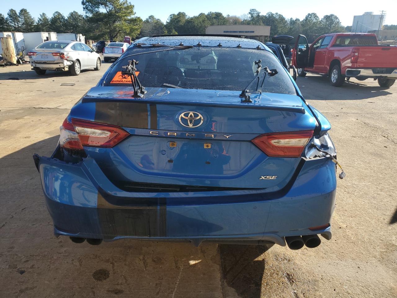 2018 TOYOTA CAMRY XSE - Image 6