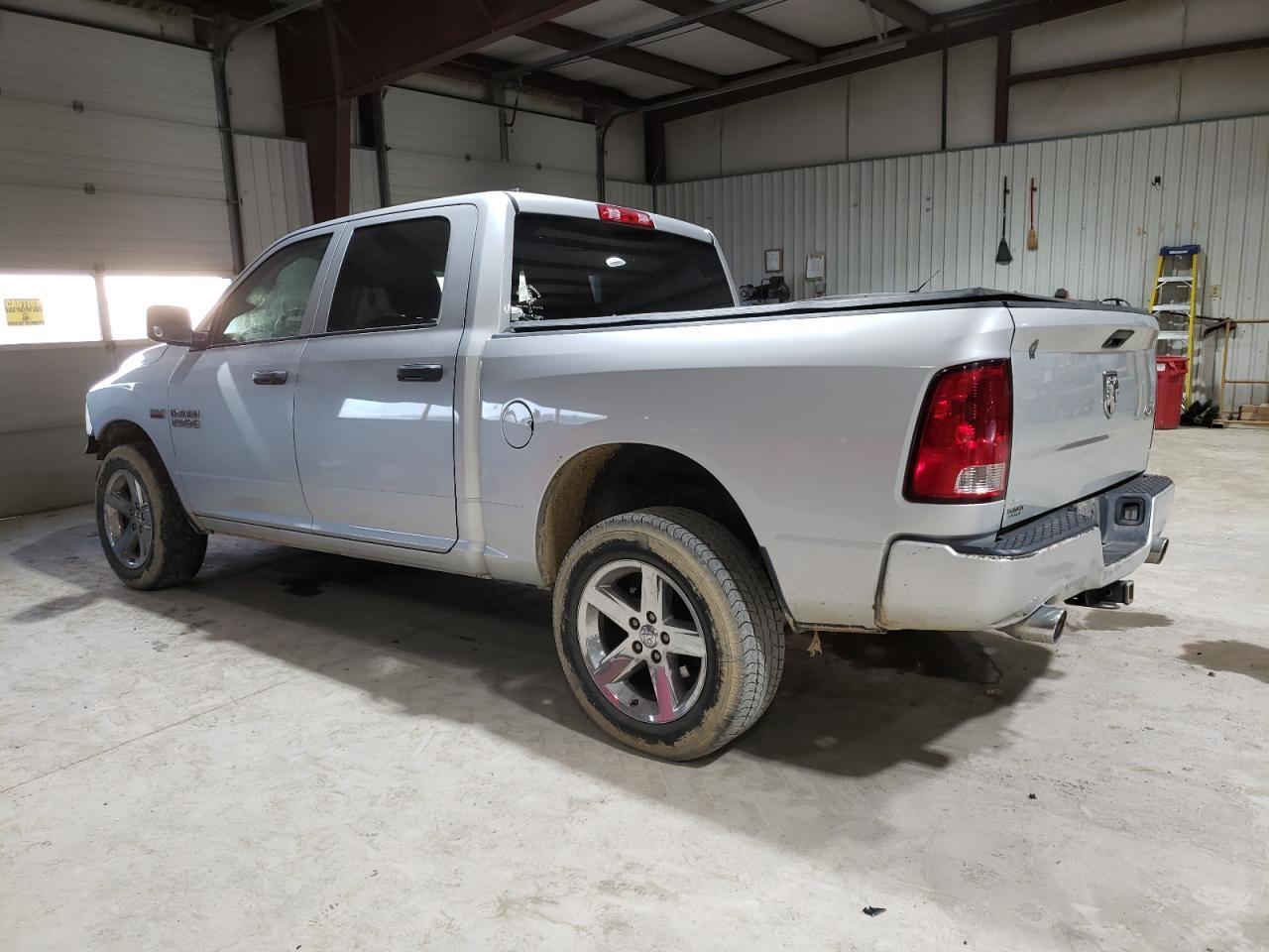 2014 RAM 1500 ST - Фото 2