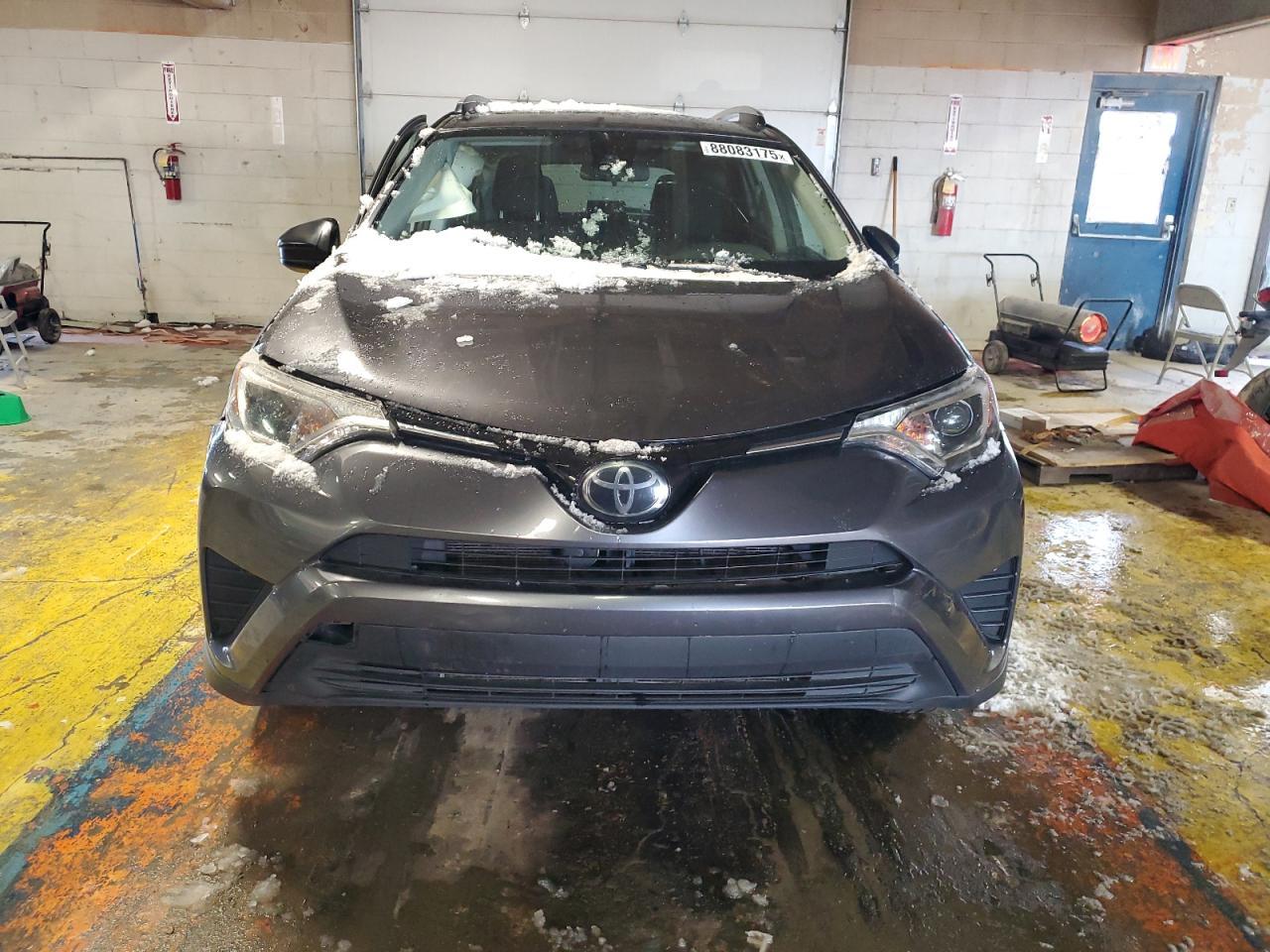 2018 TOYOTA RAV4 LE - Image 5
