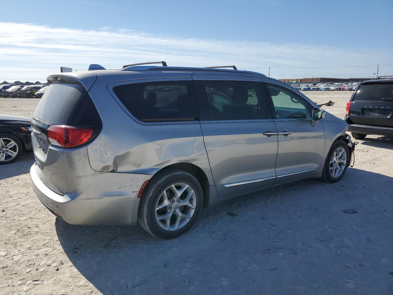 2017 CHRYSLER PACIFICA T - Фото 3