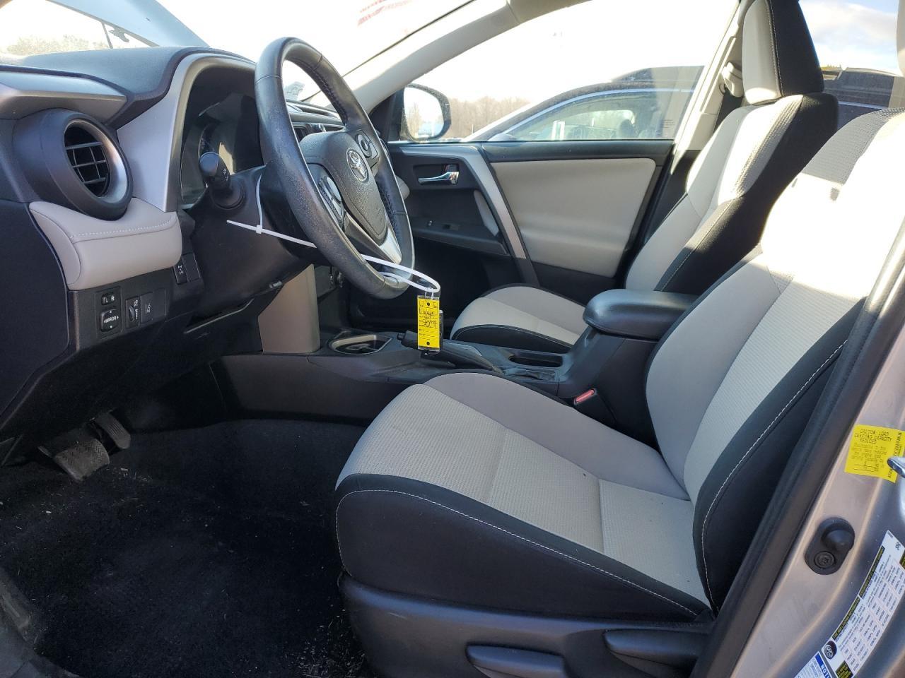 2017 TOYOTA RAV4 XLE - Фото 7
