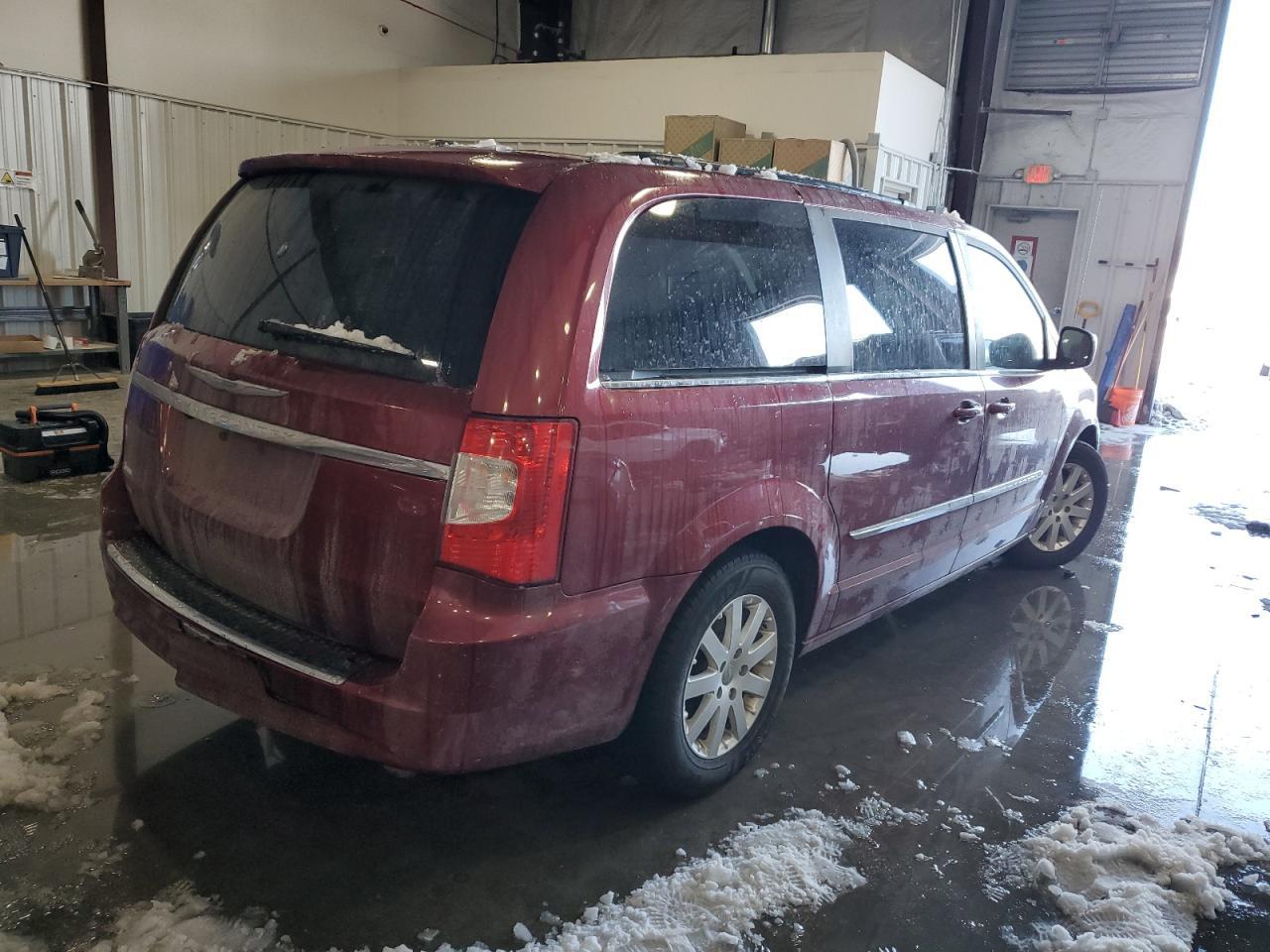 2014 CHRYSLER TOWN & COU - Image 3