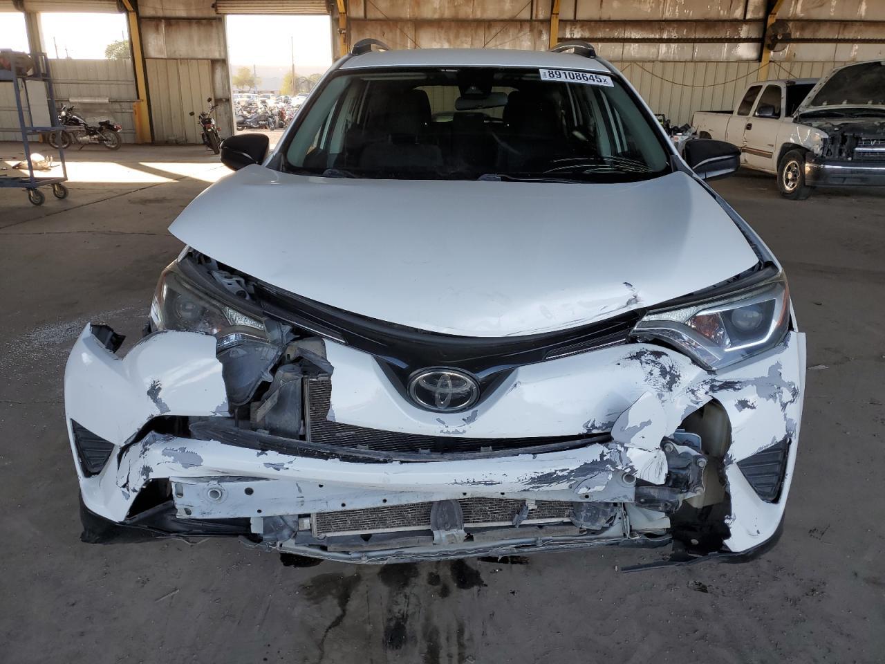 2018 TOYOTA RAV4 LE - Фото 5
