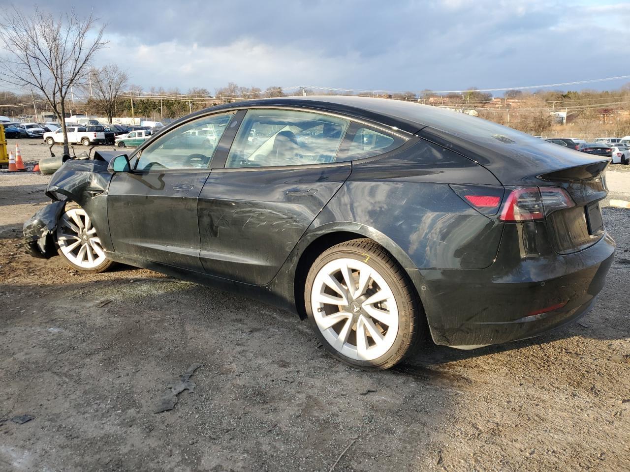 2022 TESLA MODEL 3 - Image 2