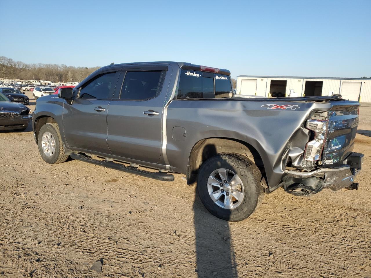 2019 CHEVROLET SILVERADO - Image 2