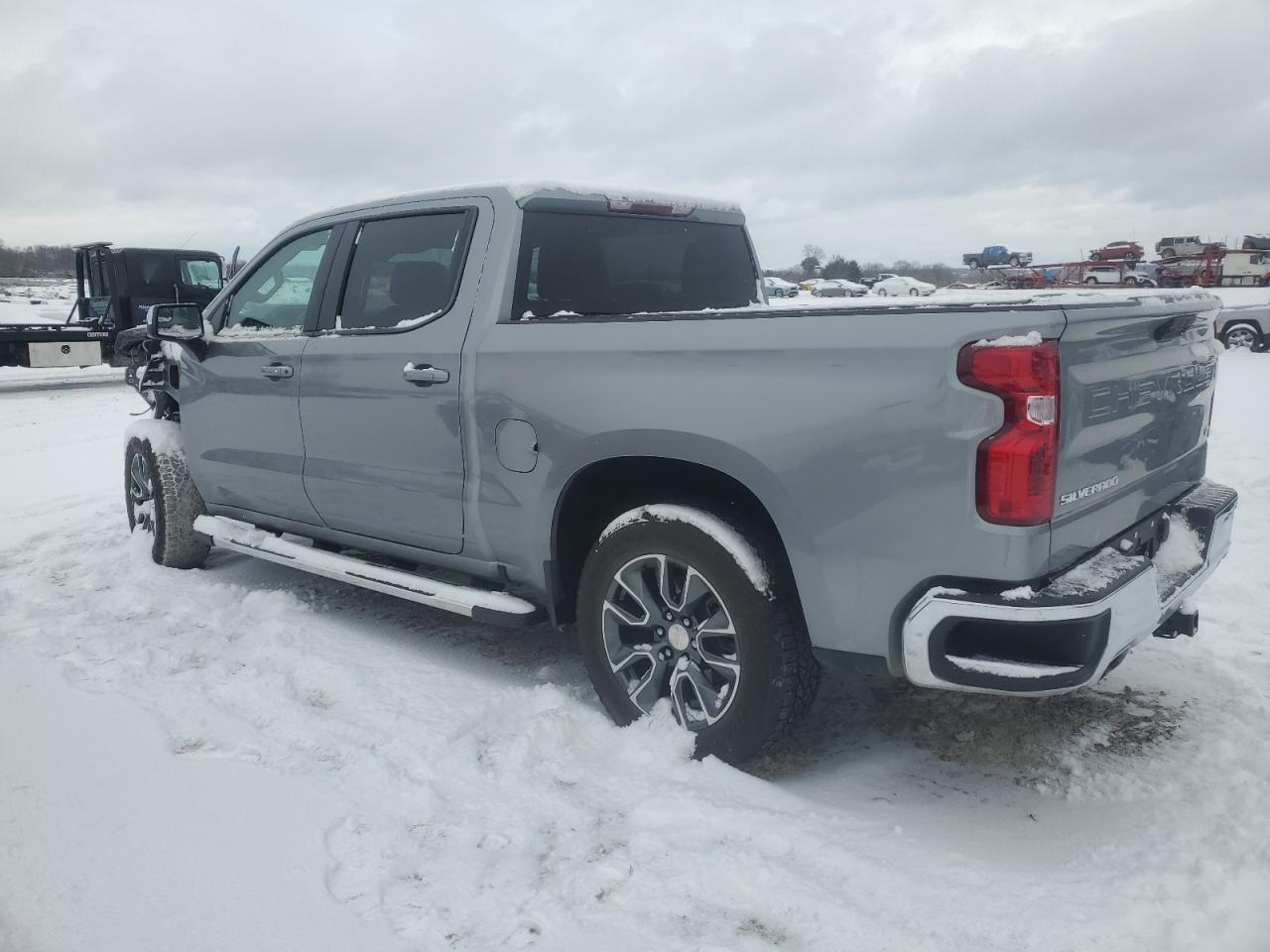 2023 CHEVROLET SILVERADO - Image 2