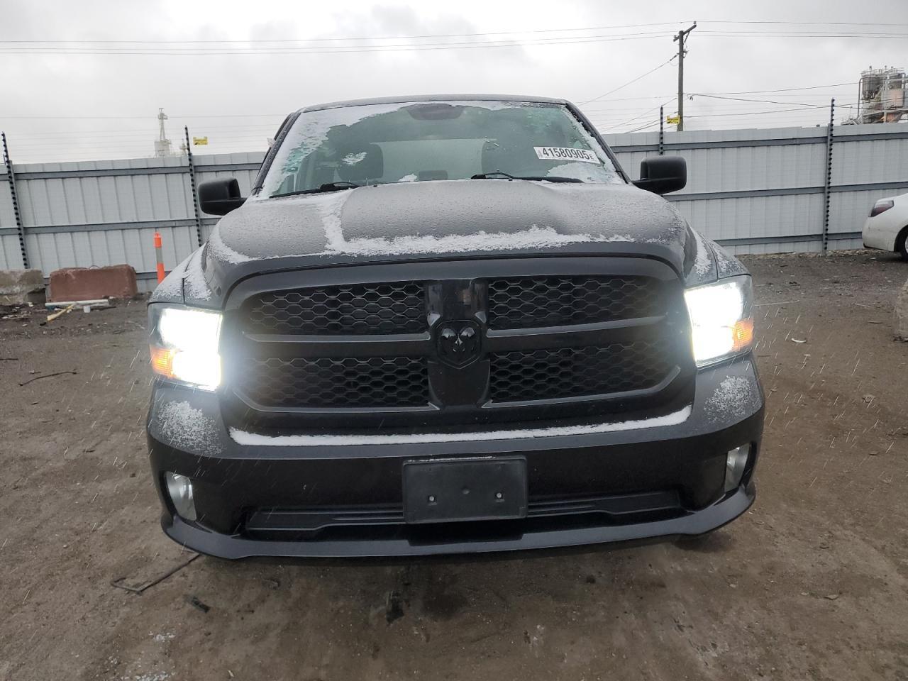 2017 RAM 1500 ST - Фото 5