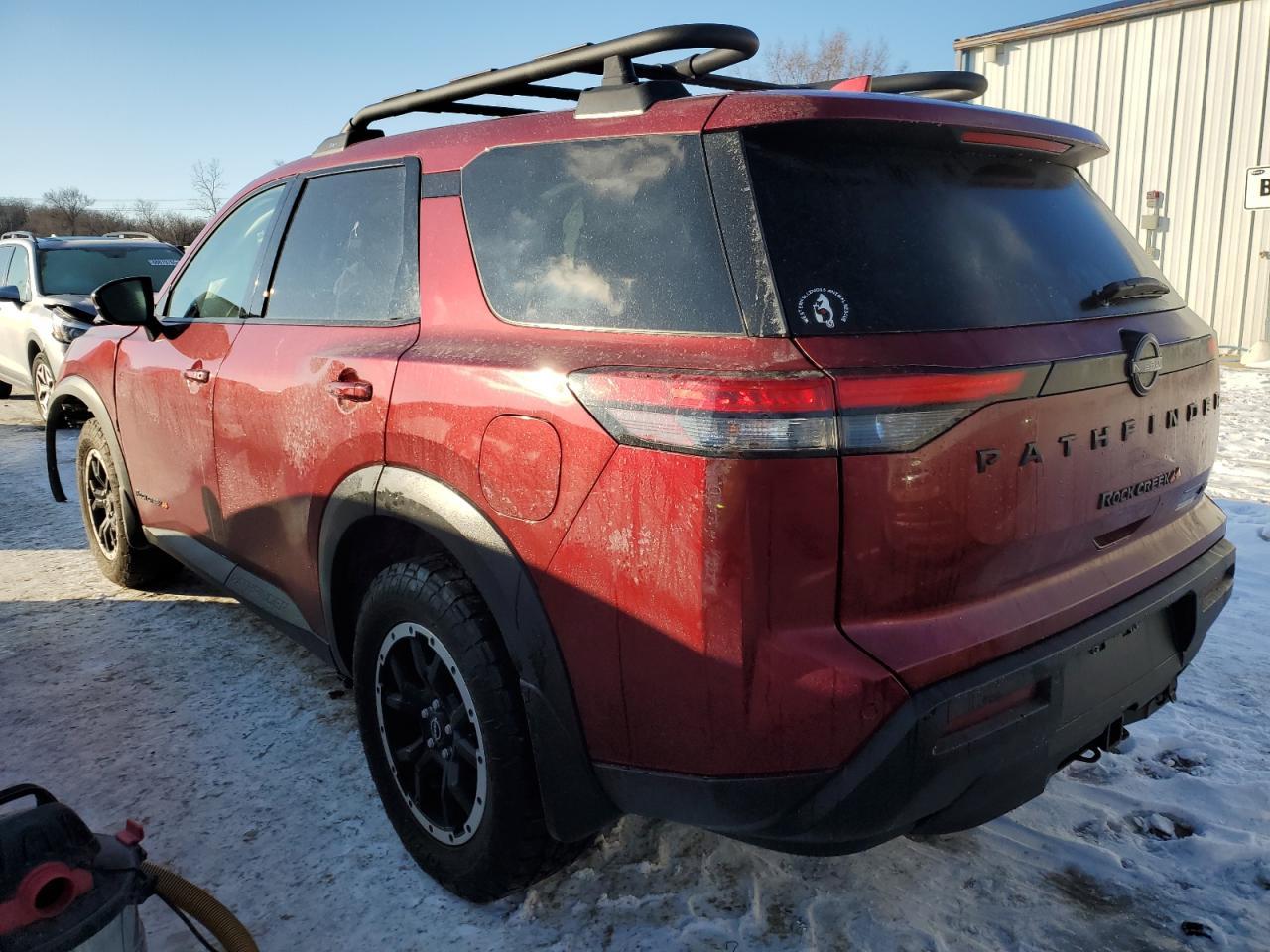 2023 NISSAN PATHFINDER - Фото 2