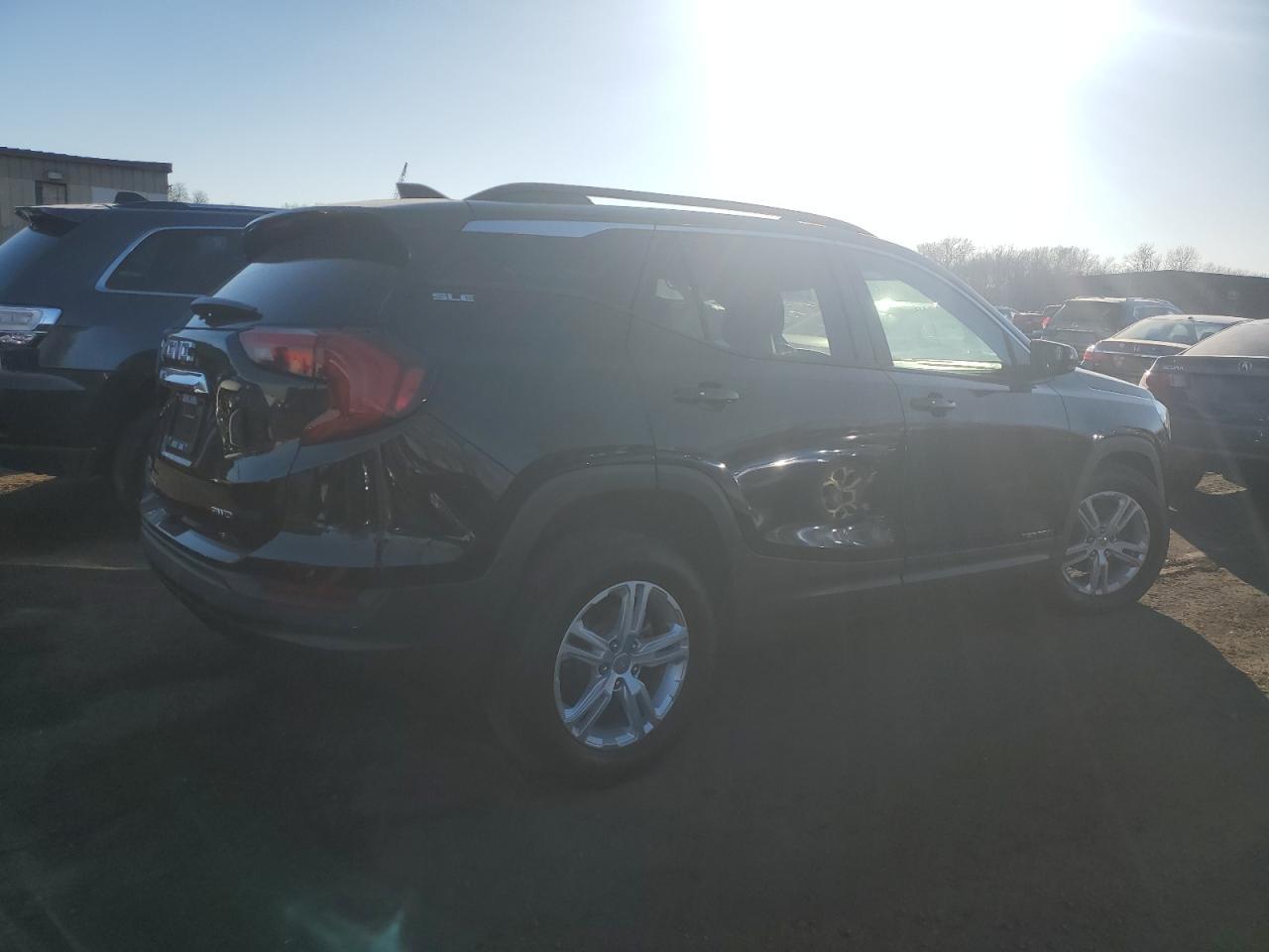2021 GMC TERRAIN SL - Фото 3