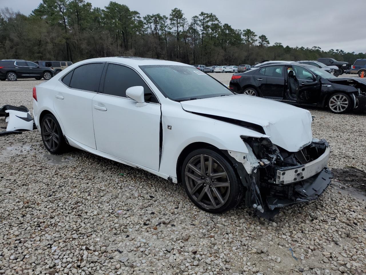 2017 LEXUS IS 200T - Image 4