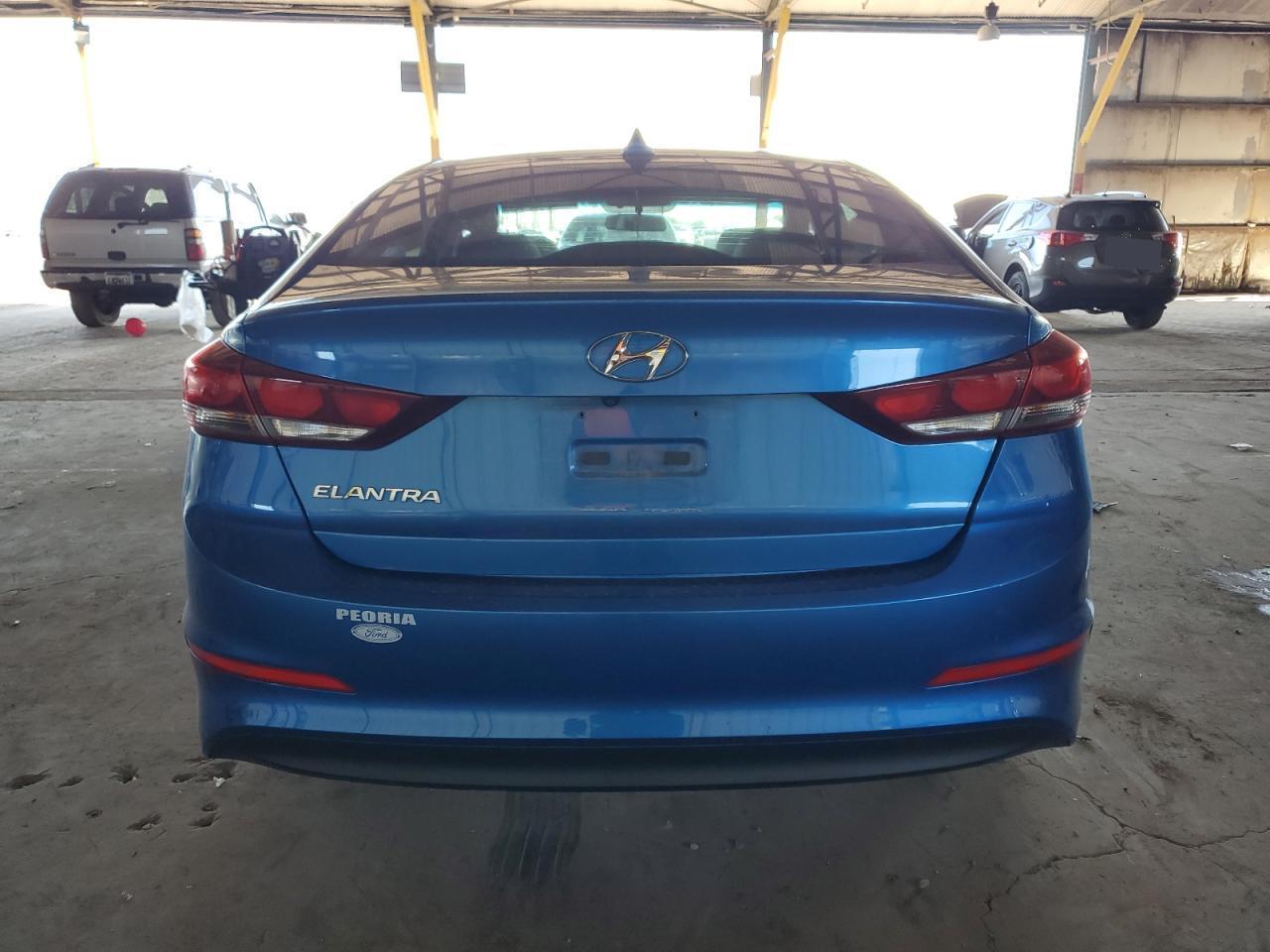 2017 HYUNDAI ELANTRA SE - Image 6