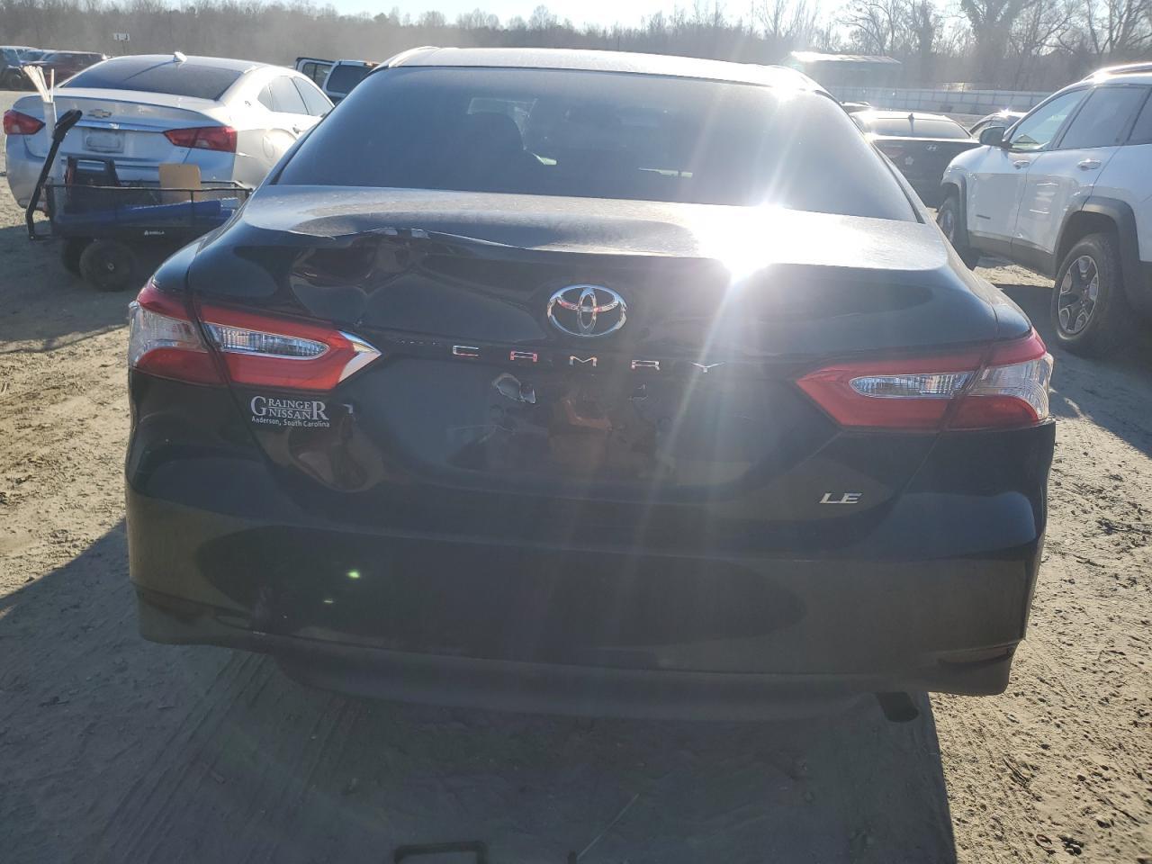 2018 TOYOTA CAMRY L - Image 6