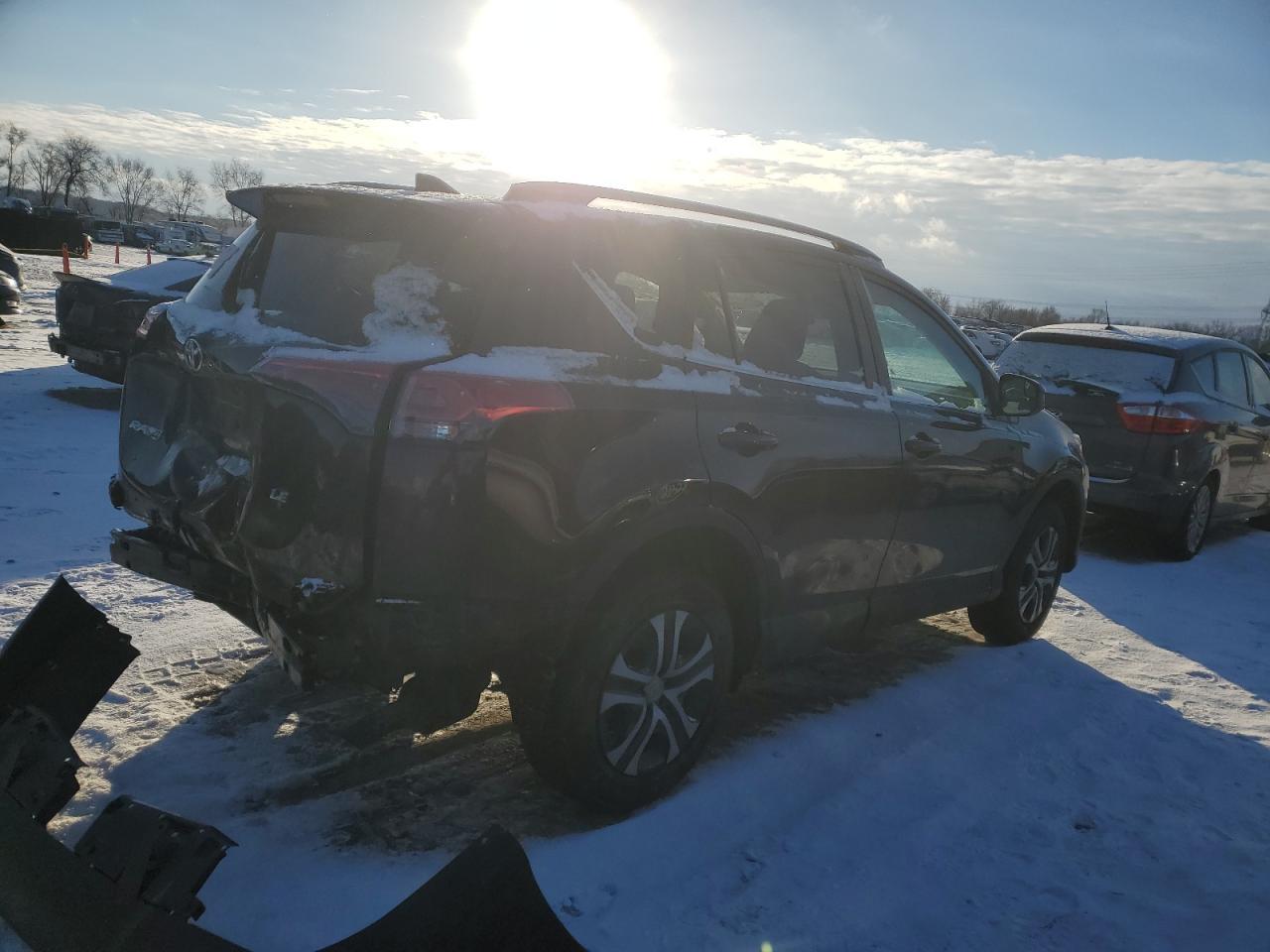2017 TOYOTA RAV4 LE - Image 3