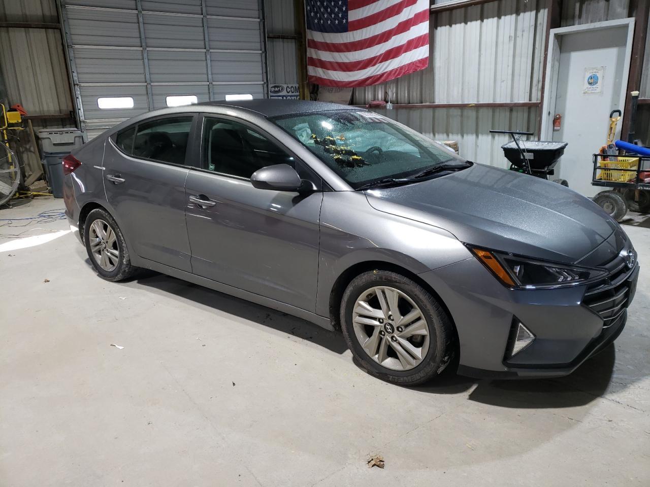 2019 HYUNDAI ELANTRA SE - Фото 4