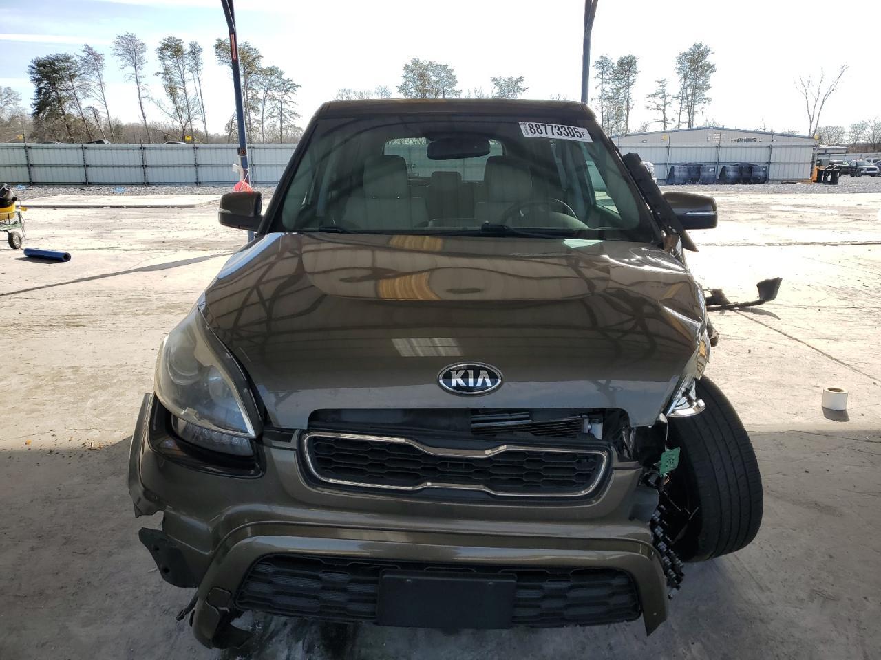 2013 KIA SOUL + - Image 5