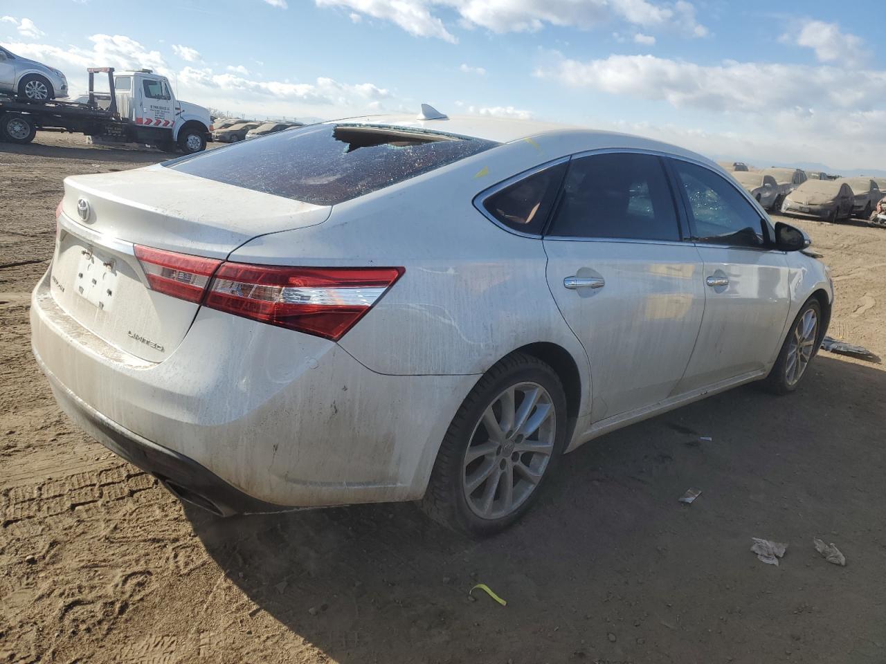 2015 TOYOTA AVALON XLE - Image 3