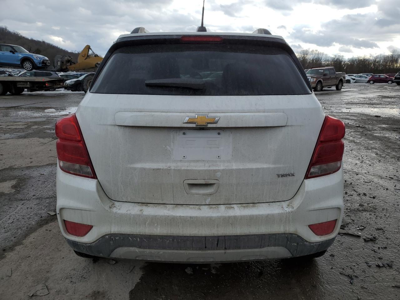 2018 CHEVROLET TRAX 1LT - Фото 6