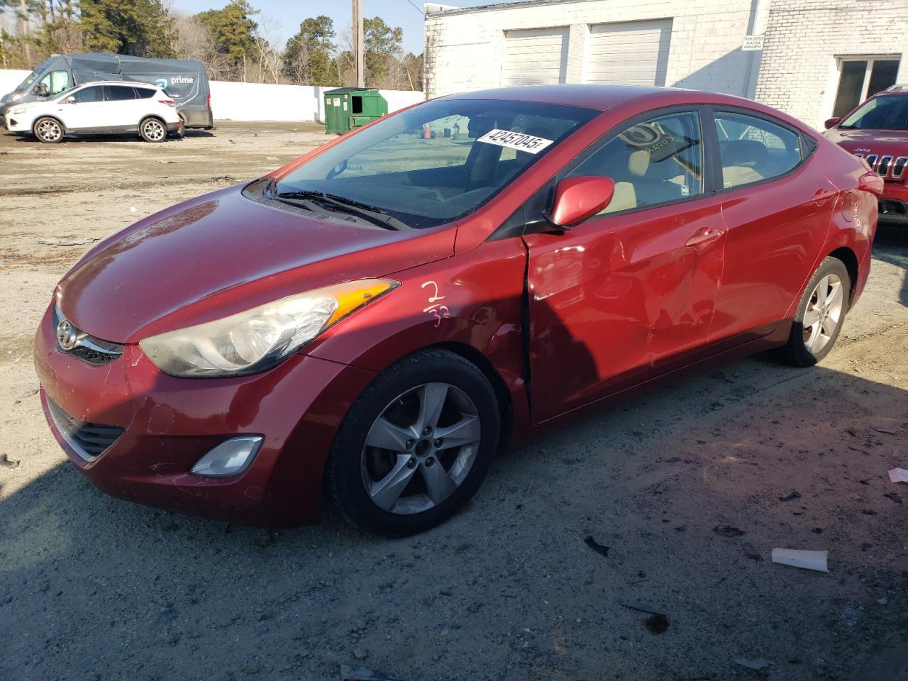 2013 HYUNDAI ELANTRA GL