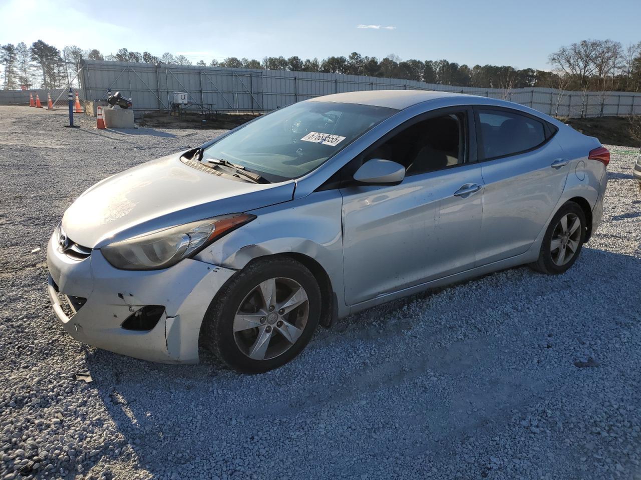 2013 HYUNDAI ELANTRA GL
