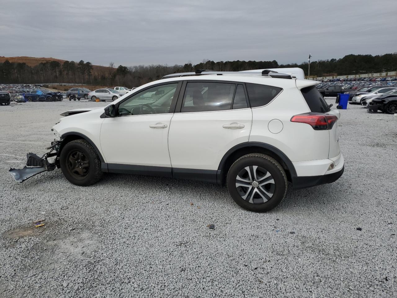 2018 TOYOTA RAV4 LE - Image 2