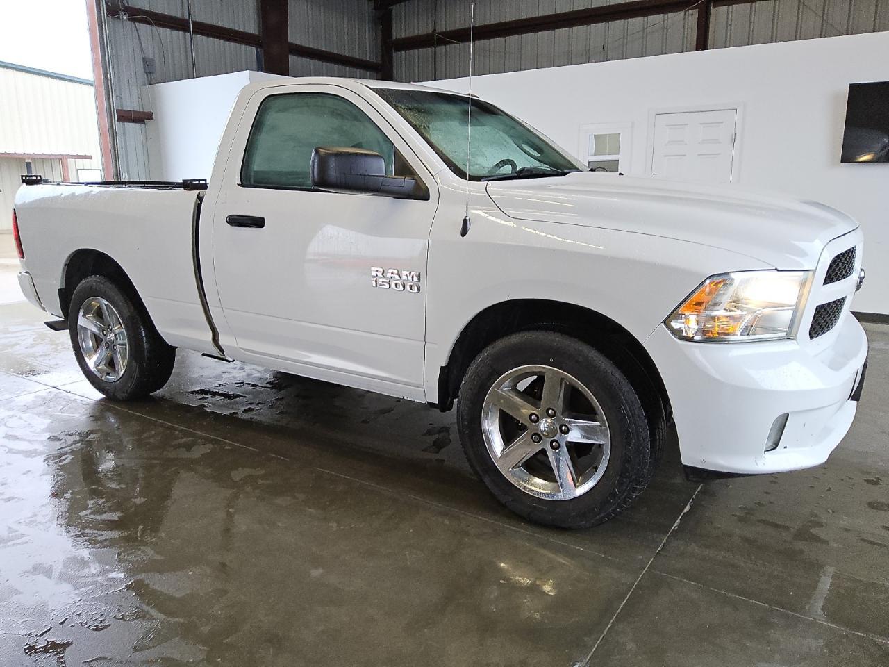 2015 RAM 1500 ST - Image 4