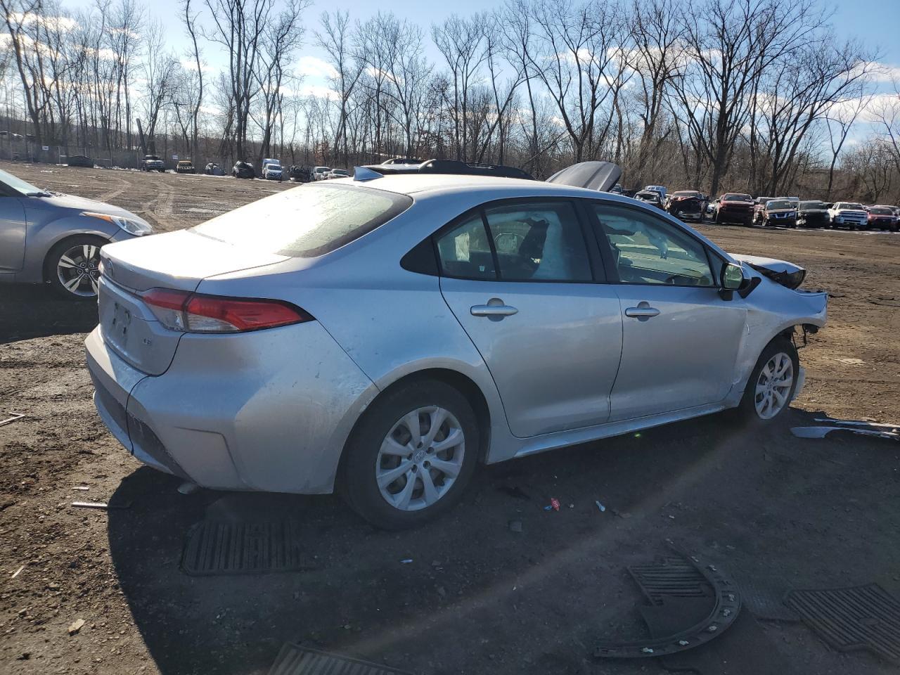 2020 TOYOTA COROLLA LE - Фото 3