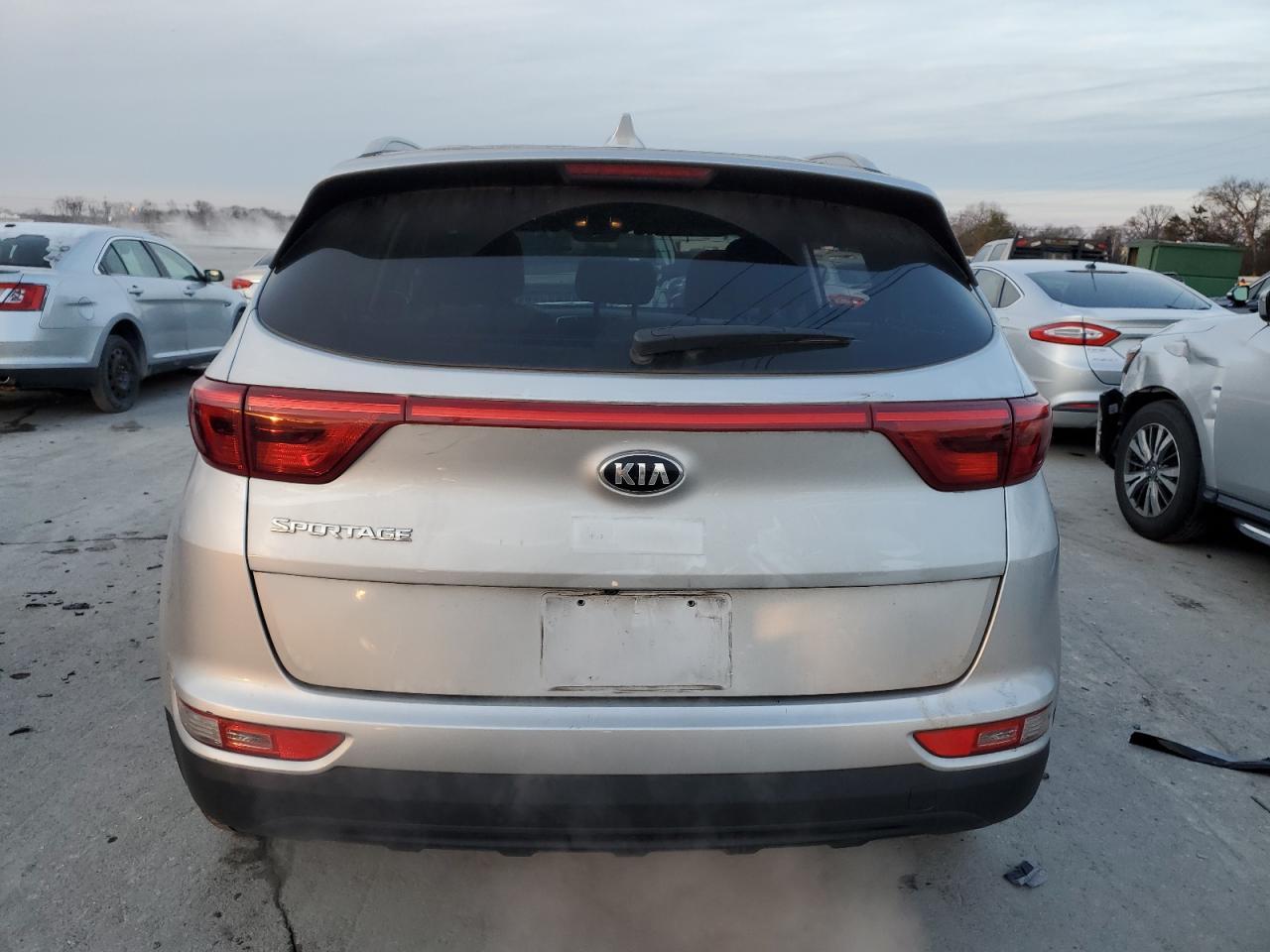 2017 KIA SPORTAGE L - Image 6