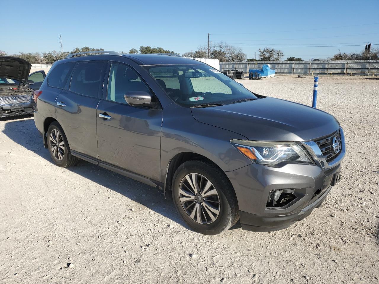 2017 NISSAN PATHFINDER - Фото 4