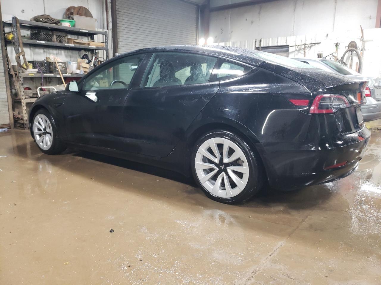 2022 TESLA MODEL 3 - Image 2