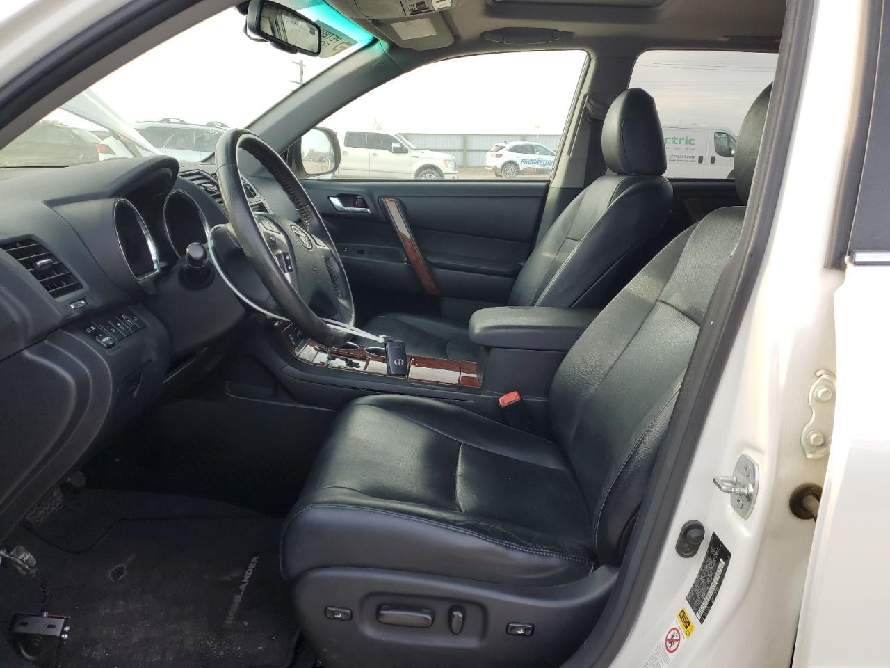 2011 TOYOTA HIGHLANDER - Фото 7