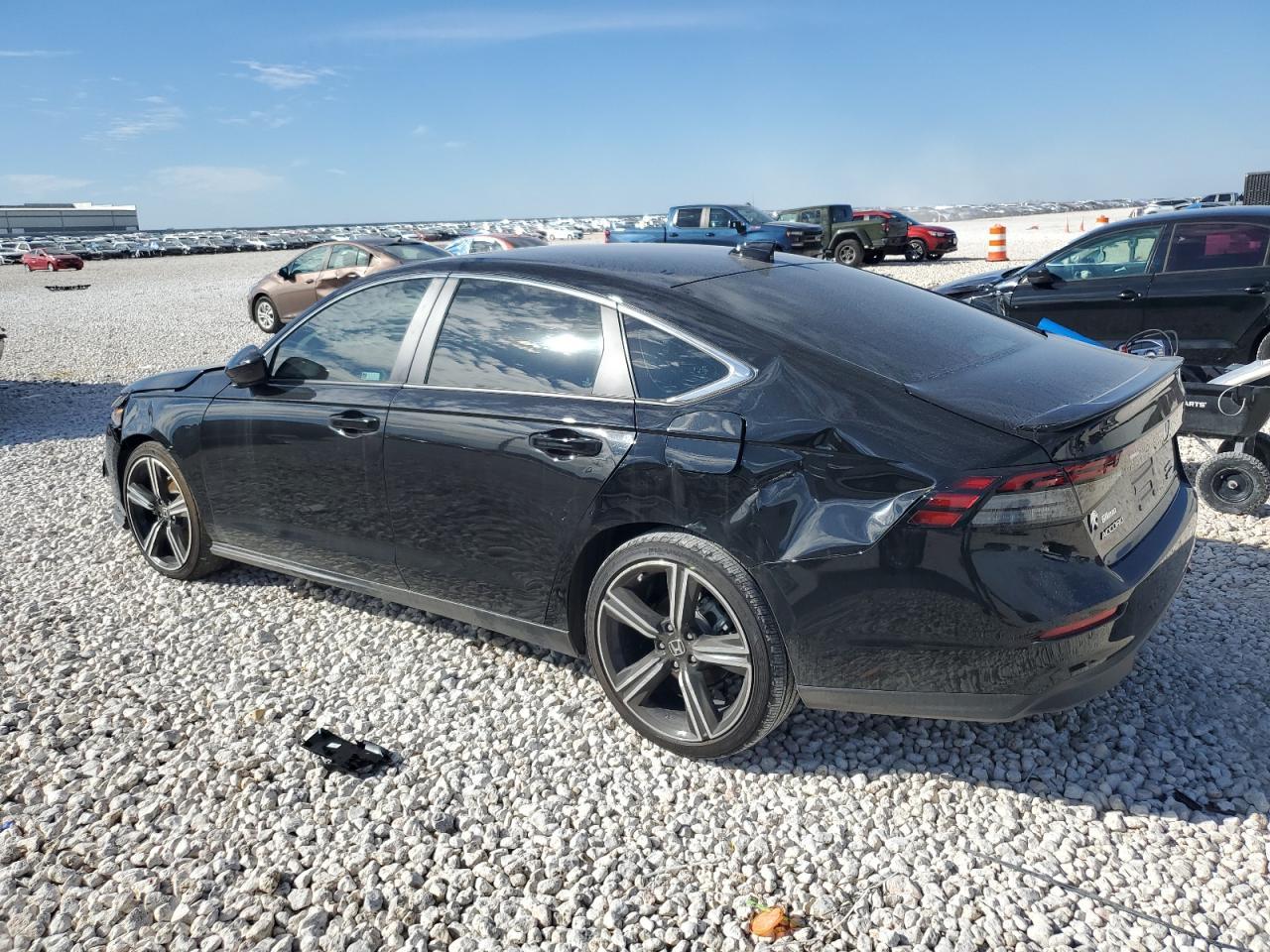 2024 HONDA ACCORD HYB - Image 2