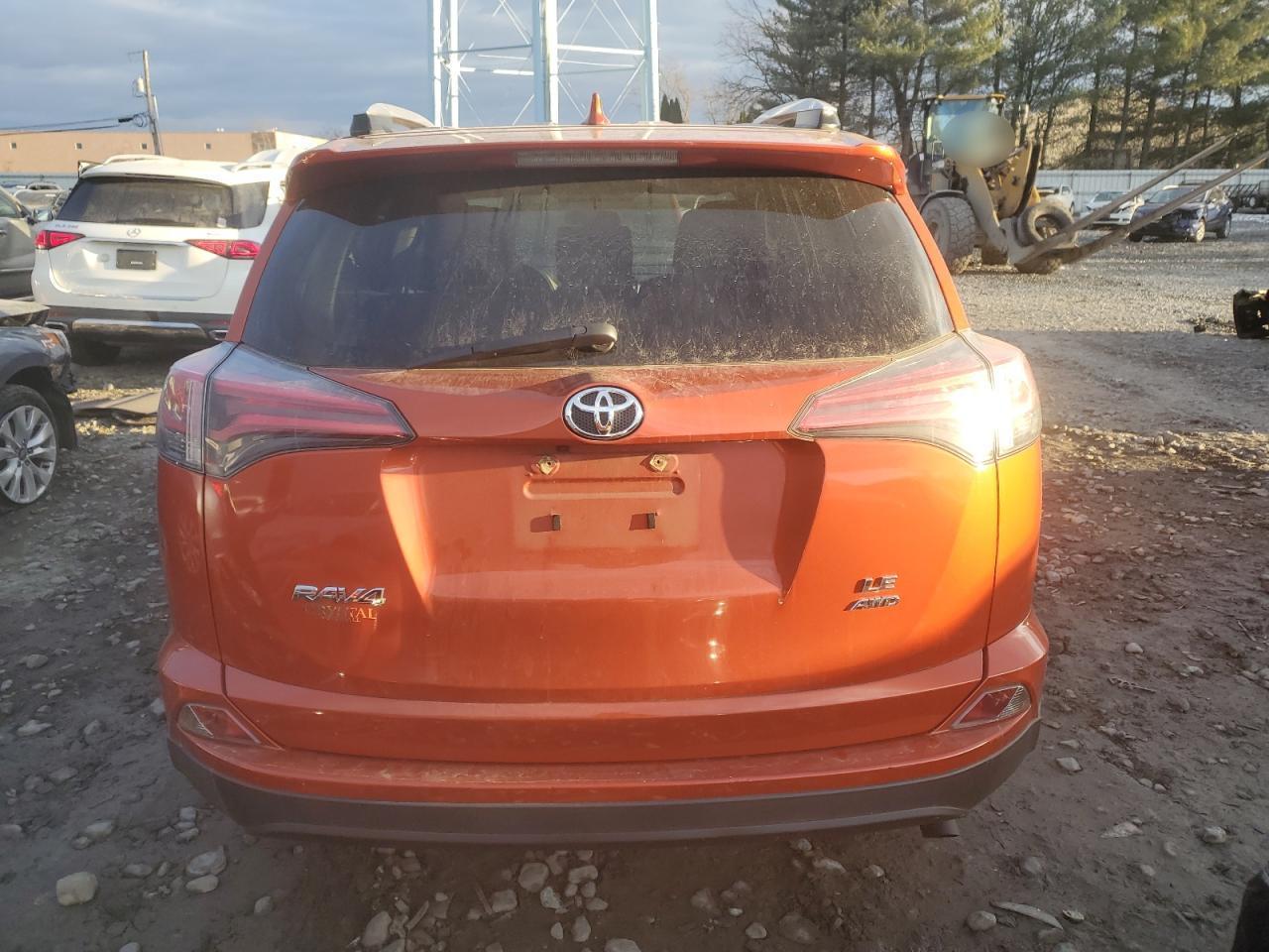 2016 TOYOTA RAV4 LE - Image 6