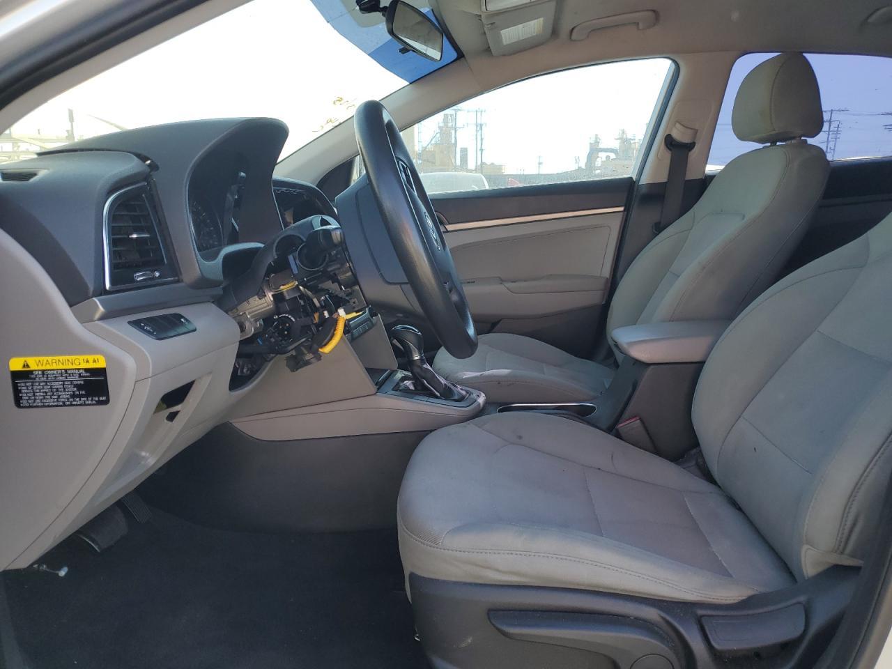 2017 HYUNDAI ELANTRA SE - Фото 7