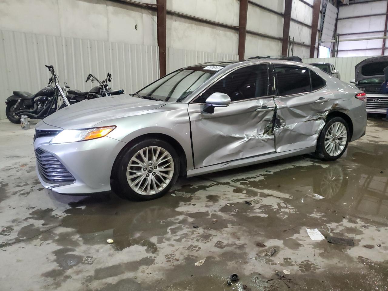 2019 TOYOTA CAMRY LE A