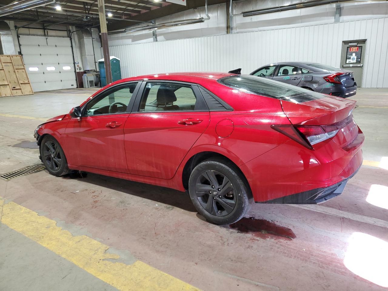 2022 HYUNDAI ELANTRA SE - Фото 2