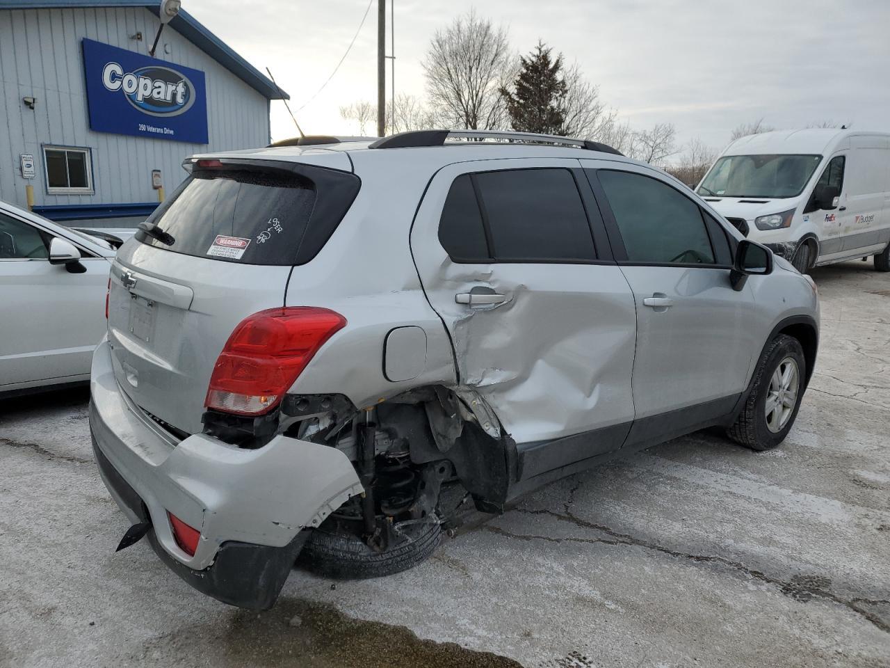 2021 CHEVROLET TRAX 1LT - Image 3