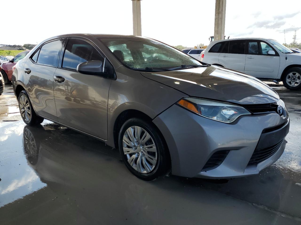 2014 TOYOTA COROLLA L - Image 4