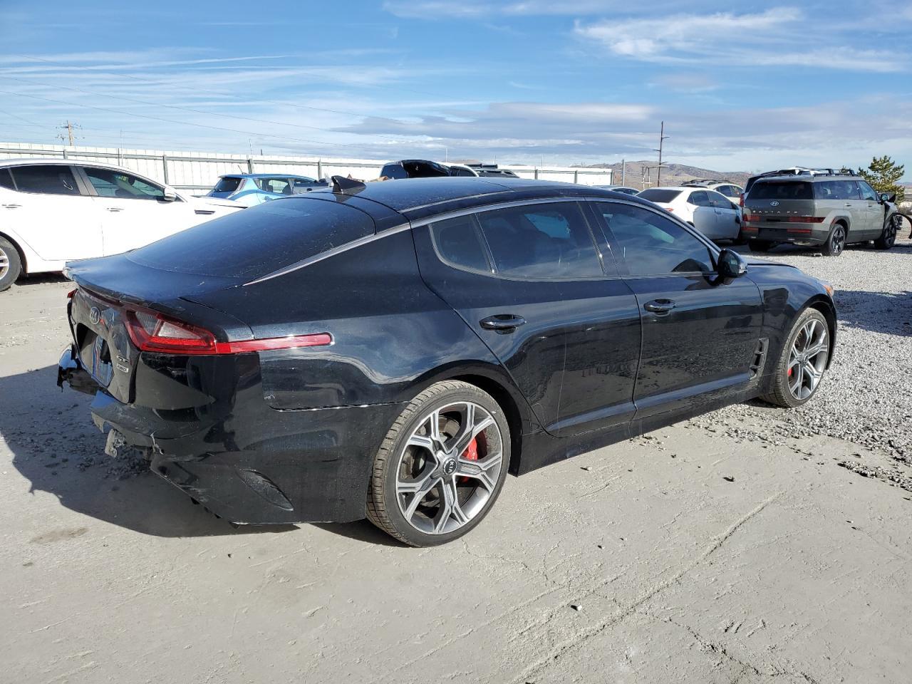 2019 KIA STINGER GT - Фото 3