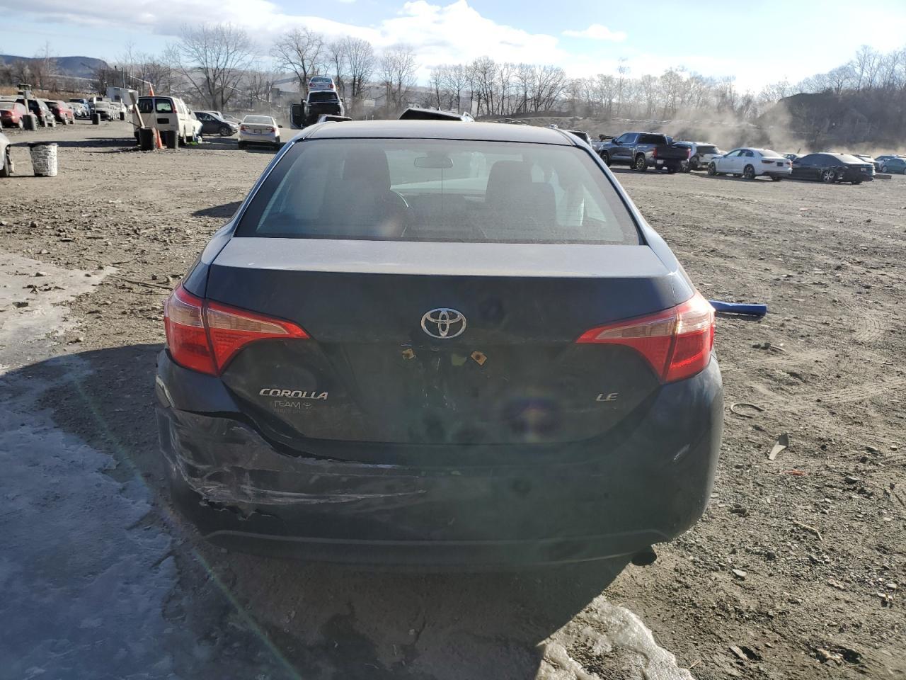 2018 TOYOTA COROLLA L - Image 6