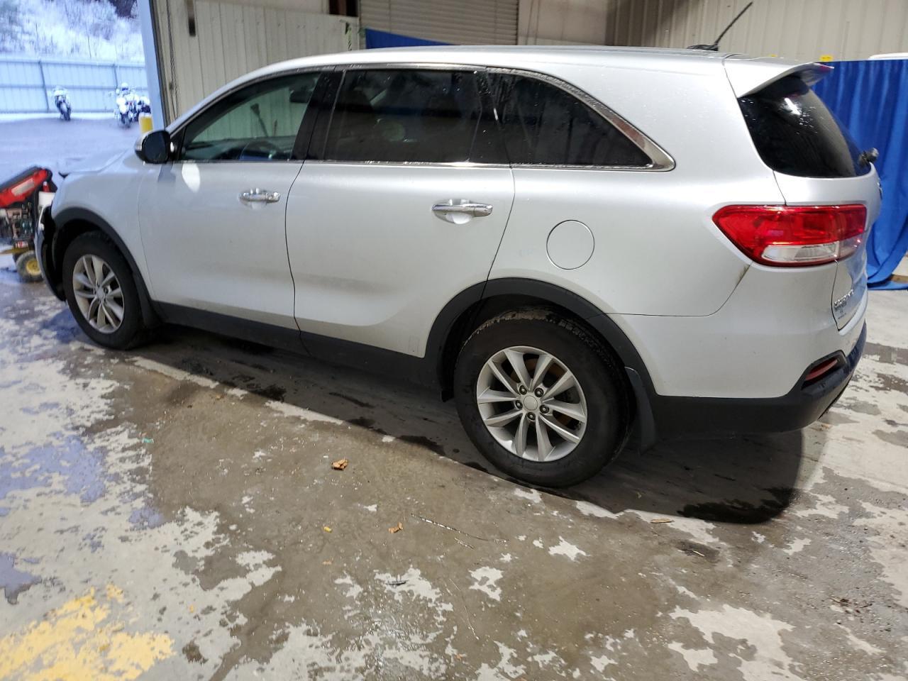 2017 KIA SORENTO LX - Фото 2