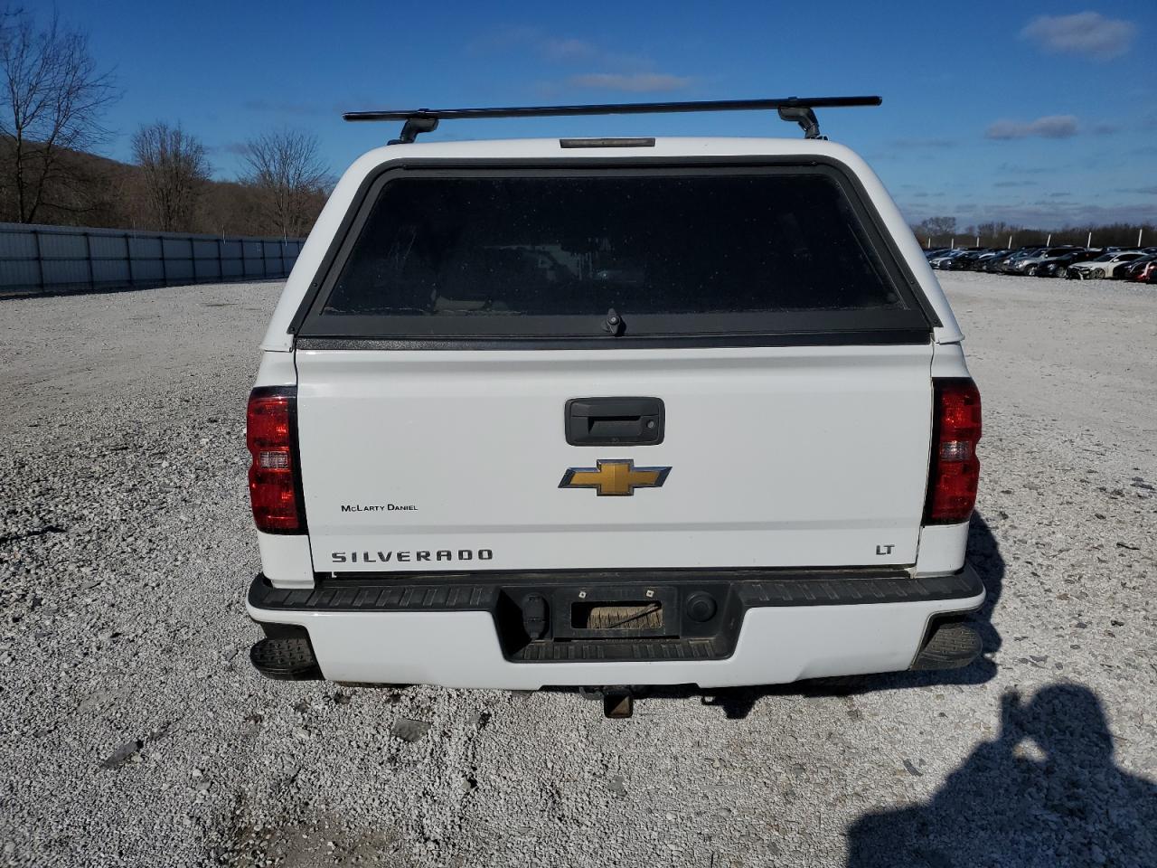 2017 CHEVROLET SILVERADO - Image 6