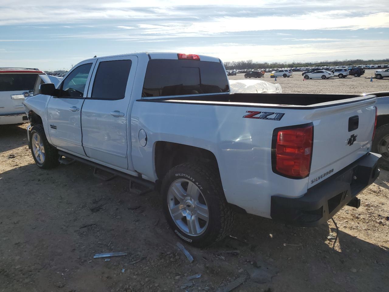 2018 CHEVROLET SILVERADO - Image 2