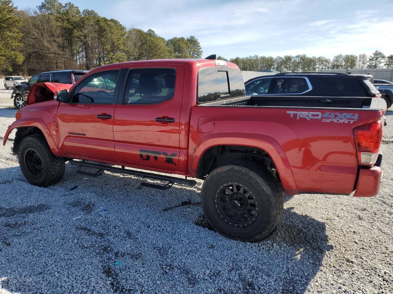 2017 TOYOTA TACOMA DOU - Фото 2
