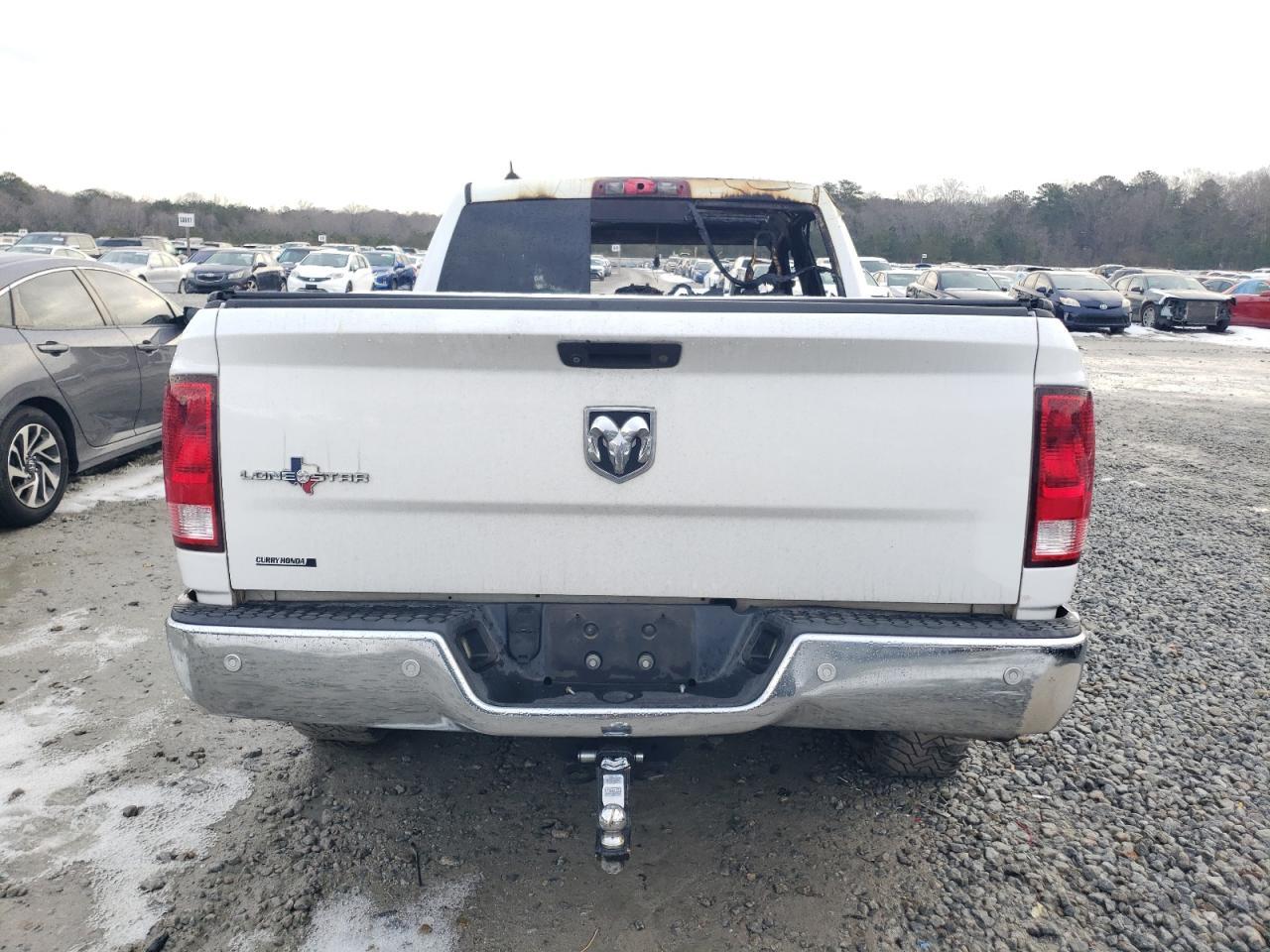 2015 RAM 1500 SLT - Image 6