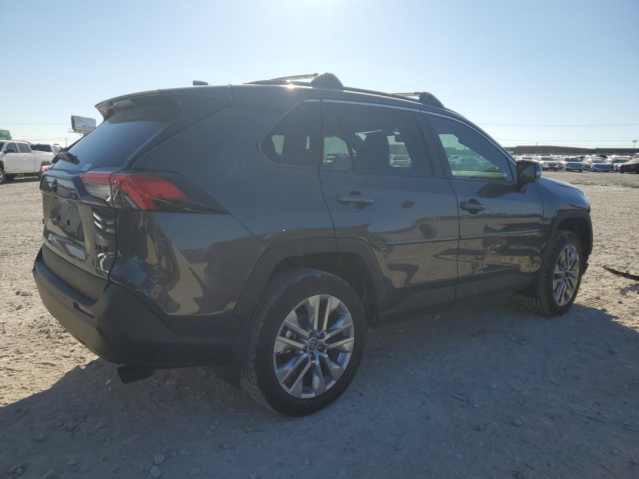 2024 TOYOTA RAV4 XLE P - Image 3