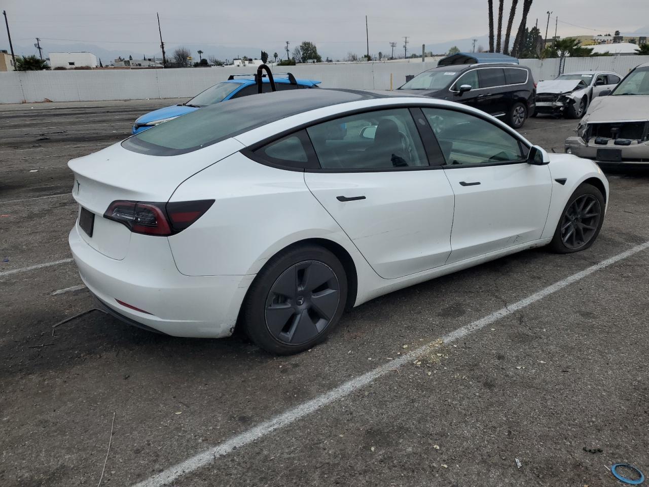 2023 TESLA MODEL 3 - Фото 3