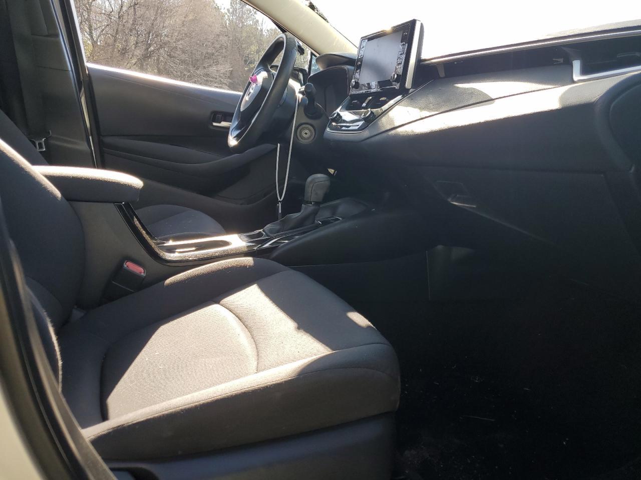 2020 TOYOTA COROLLA LE - Image 7