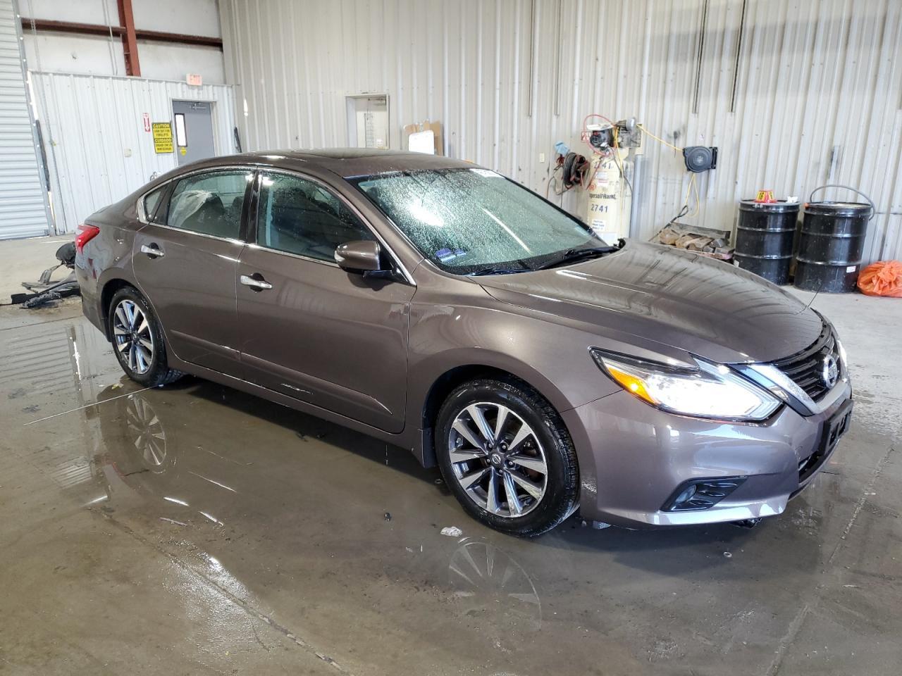 2017 NISSAN ALTIMA 2.5 - Фото 4